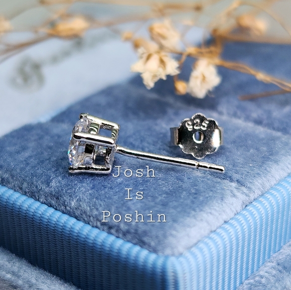1CTW round four prong white diamond stud earrings in sterling silver - Picture 4 of 6